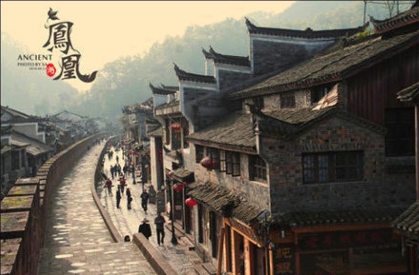 潘长江时隔两年重开直播喊冤：绝没卖假酒，30年没做过亏心的事